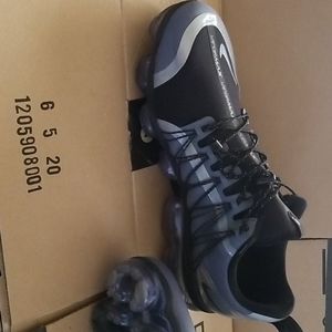 Air vapor Max utility